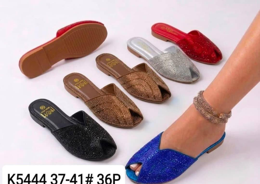 Stoned slipper