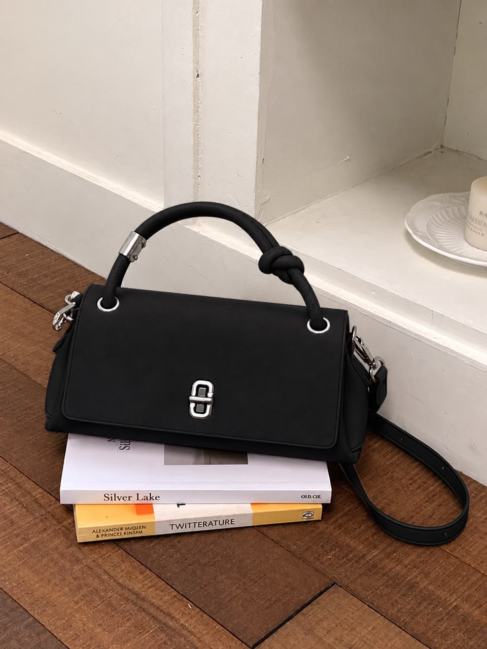 Leather bag with longer strap